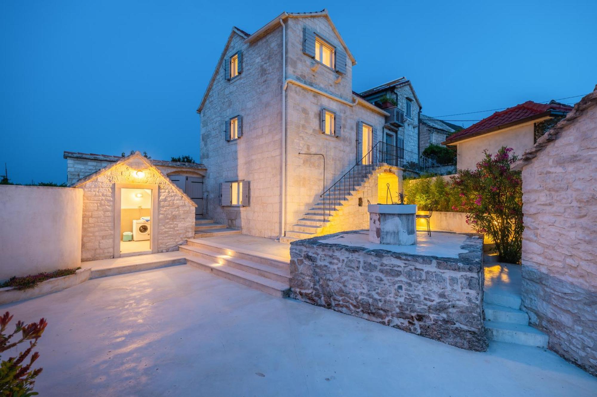 Villa Komelo Škrip Εξωτερικό φωτογραφία