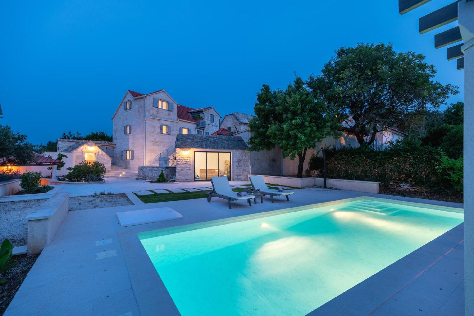 Villa Komelo Škrip Εξωτερικό φωτογραφία