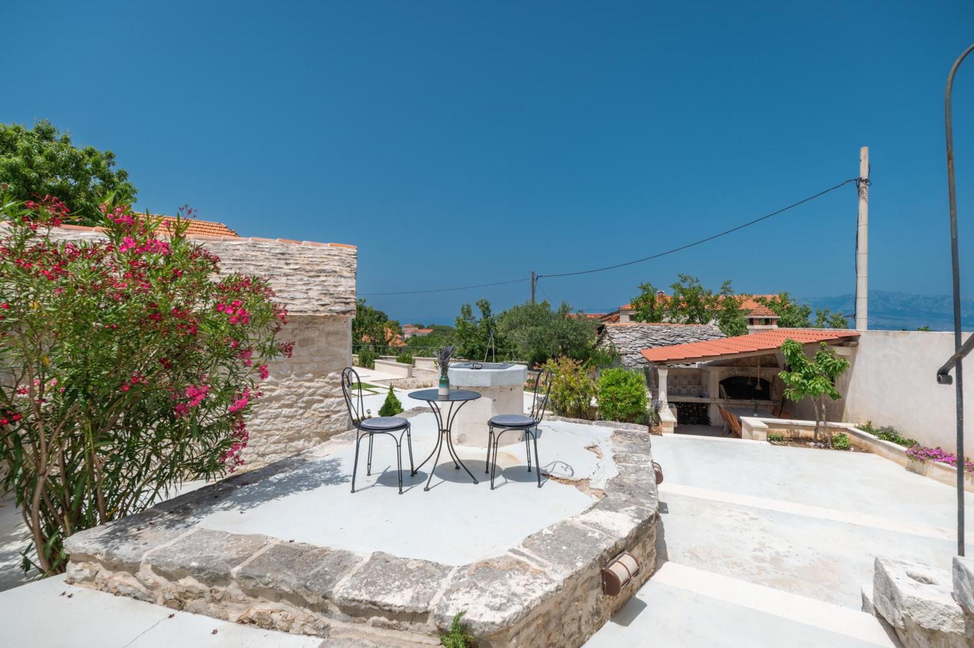 Villa Komelo Škrip Εξωτερικό φωτογραφία