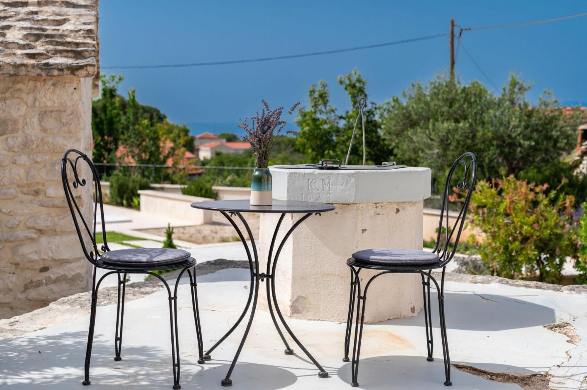Villa Komelo Škrip Εξωτερικό φωτογραφία